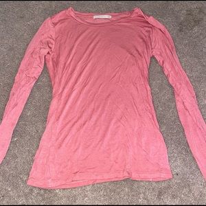 Tight fit long sleeve shirt